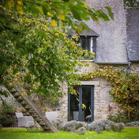 L'hôtié De Brocéliande *
